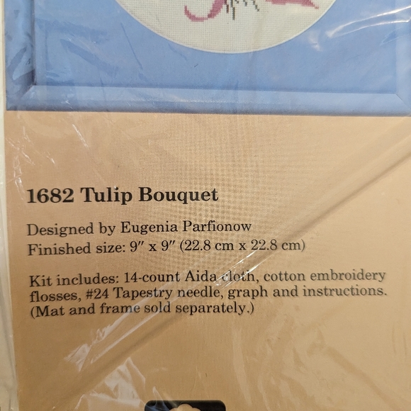 Tulip Bouquet Counted Cross Stitch Mini Quilt Wall Hanging New Creative Circle - Picture 2 of 4